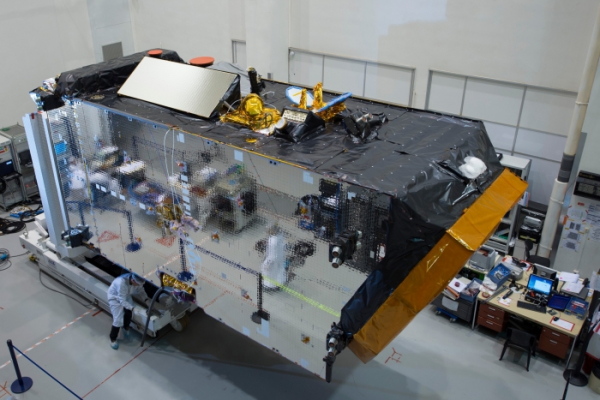The Alphasat satellite, with the Laser Communication Terminal hosted on its earth pointing face (ESA/Airbus DS)